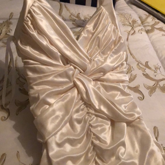 Dress - Picture 3 of 3